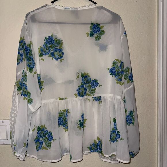 🌿 ASOS Sheer Floral Lace Peplum Blouse – Size 2 (US) Lightweight | Romantic | C - Picture 3 of 7